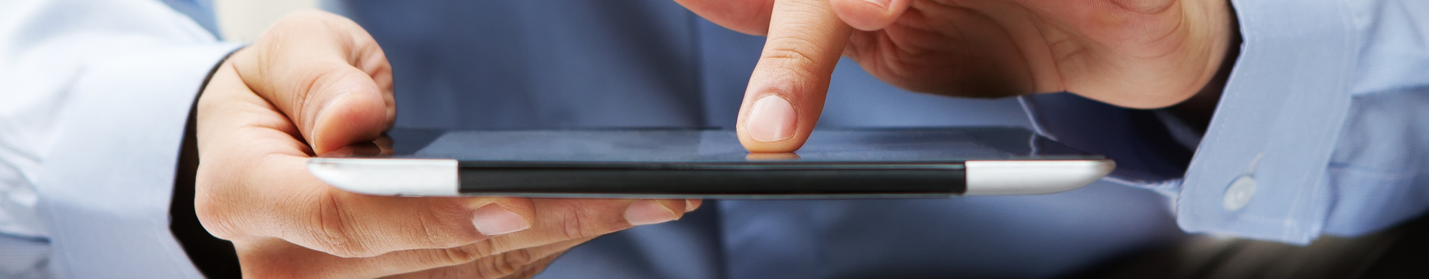 Business-Casual-and-Tablet